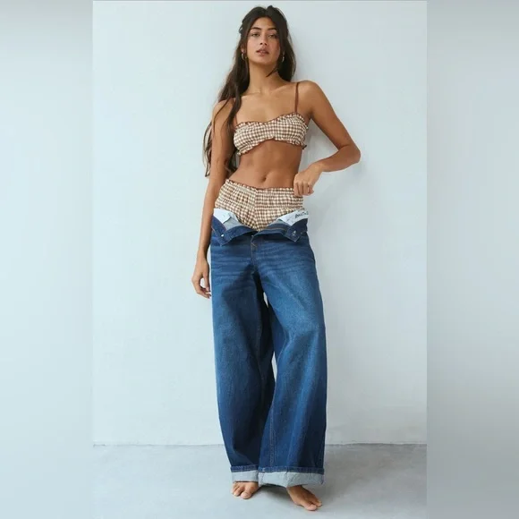 Alix scrunchie ruffle bralette - Picture 2 of 3